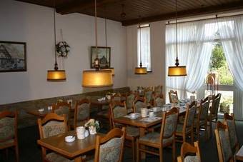 Hostal Hotel Esinger Hof Garni