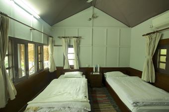 Hotel Serene Highway Resort