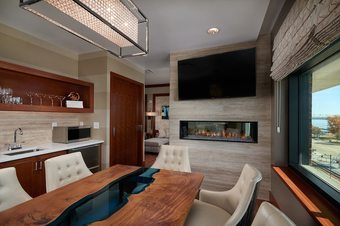 The Merrill Hotel, Muscatine, A Tribute Portfolio Hotel