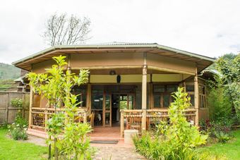 Posada Ichumbi Gorilla Lodge