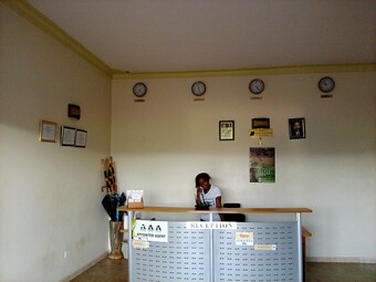 Posada The Crested Crane Bwindi