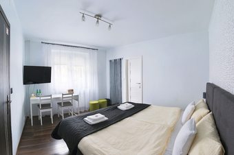 Hotel 7th Room Guest House