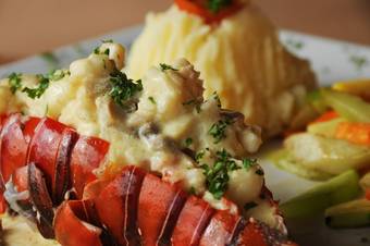 Las Palmeras Beach Hotel