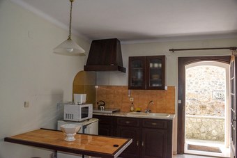 House With One Bedroom In Porto De M�s, With Wonderful Lake View, Pool Access, Furnished Garden - 30 Km From The Beach