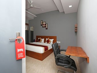 Hotel Oyo 9965 Aashiyana Paradise