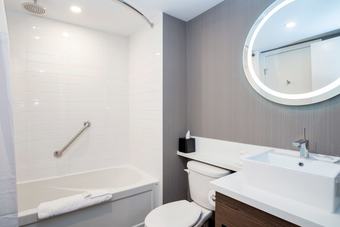 Sandman Signature St. John's Hotel