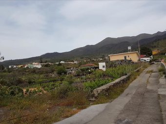 Apartment With One Bedroom In Los Llanos, With Wonderful Mountain View, Pool Access, Furnished Garden - 9 Km From The Beach