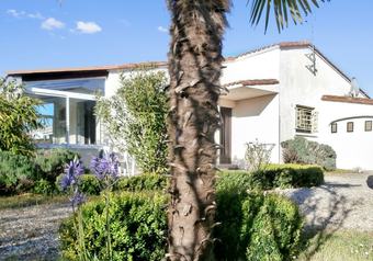 House With 2 Bedrooms In Barzan, With Enclosed Garden And Wifi - 5 Km From The Beach