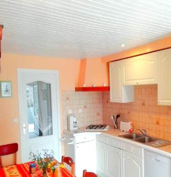 House With 2 Bedrooms In Pouldreuzic, With Furnished Garden And Wifi - 4 Km From The Beach