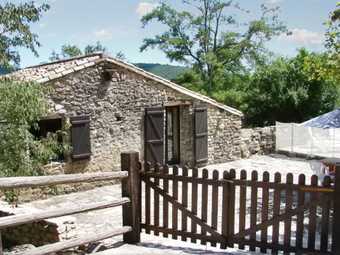 House With 2 Bedrooms In Cros, With Wonderful Mountain View, Private Pool And Terrace - 42 Km From The Slopes