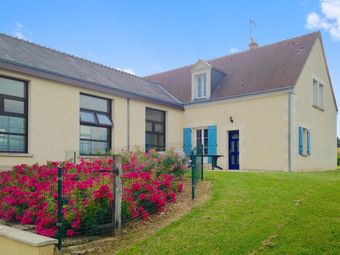 House With 4 Bedrooms In Villentrois-faverolles-en-berry, With Indoor Pool, Enclosed Garden And Wifi
