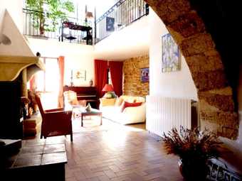 House With 3 Bedrooms In Pelissanne, With Wonderful City View, Furnished Terrace And Wifi - 53 Km From The Beach