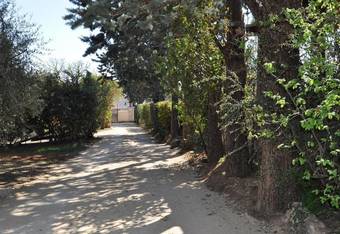 House With One Bedroom In Lauris, With Pool Access, Enclosed Garden And Wifi - 54 Km From The Beach