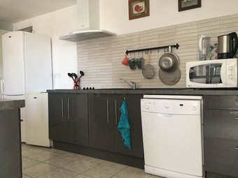 House With 4 Bedrooms In Roquemaure, With Pool Access, Enclosed Garden And Wifi - 75 Km From The Beach