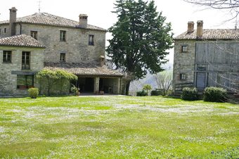 Villa With 6 Bedrooms In Frontino, With Wonderful Mountain View, Pool Access, Enclosed Garden - 4 Km From The Beach