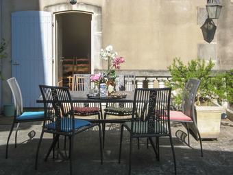 Apartment With One Bedroom In Saint-r�my-de-provence, With Pool Access, Enclosed Garden And Wifi