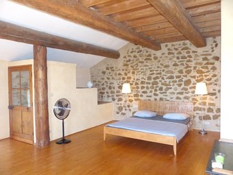 Villa With 5 Bedrooms In Uchaux, With Wonderful Mountain View, Private Pool, Enclosed Garden - 40 Km From The Slopes