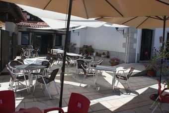 Hotel Cinco Casta�os