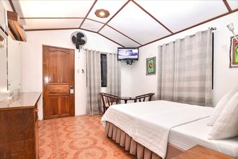 Hotel Steps Garden Resort