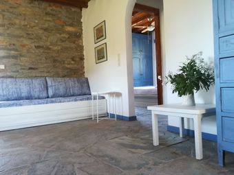 Hotel The Traditional Stone Villa