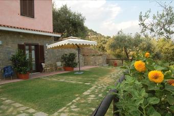 Bed & Breakfast Terre Di Mezzo Country House
