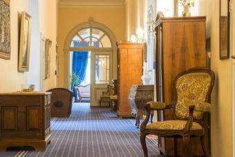 Schlosshotel R�hst�dt Garni