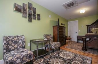 Posada Cold Spring Hotel