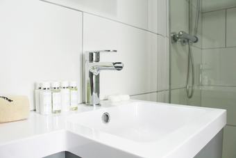 Hotel Aaron Wise - 62 Plantagenet Street