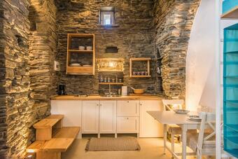 Villa Tinos Pegion House