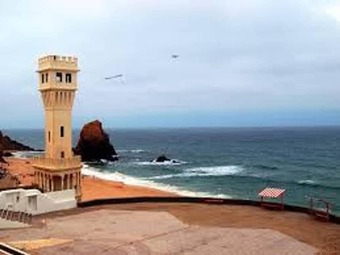 Apartment With 2 Bedrooms In A Dos Cunhados, With Enclosed Garden And Wifi - 600 M From The Beach