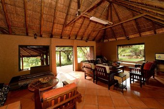 Posada Ikhaya Lamadube Game Lodge