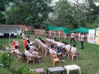 Hotel Adb Rooms Adventure Guru