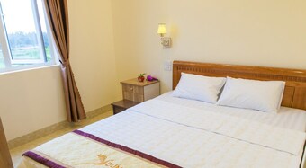 Hai Duong Hotel Co To