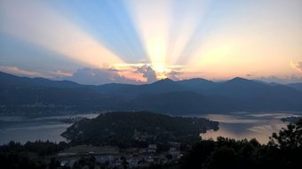 Battle Of Britain Hotel