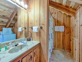 Cabana Fox Den 2 Bedroom Home With Hot Tub