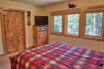 Moose Meadow Retreat (private Home With Hot Tub)