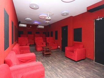 Hotel Oyo 6315 Golden Leaf Resort