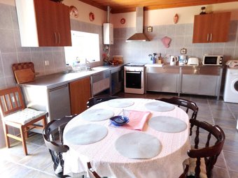 Villa With 3 Bedrooms In Mes�o Frio, With Wonderful Mountain View, Private Pool, Furnished Terrace - 93 Km From The Beach