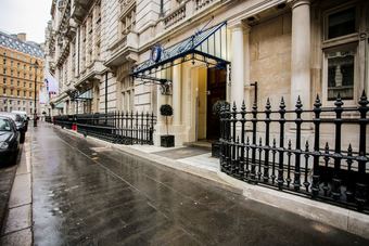 2 Bedroom Apartment In Westminister