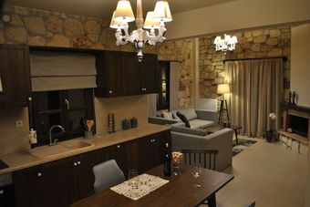Apartamentos Halkidiki Luxurious Stonehouses