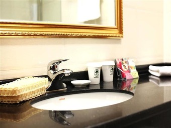 Greentree Inn Shangqiu Guide Road Hotel