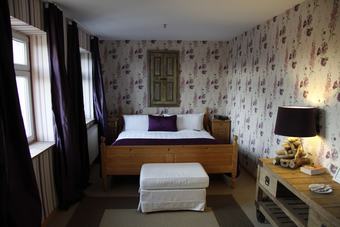 Hotel Zur Ewigen Lampe At Hemingway Trail