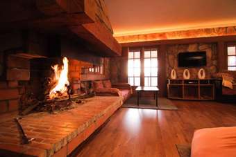 Posada Rise In Valley