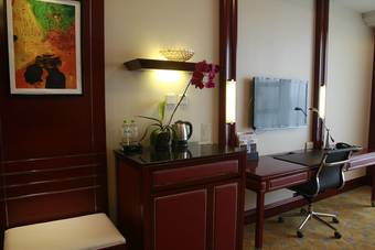 Xiaogan Yuji Grand Hotel