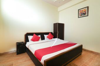 Hotel Silver Dew Resorts