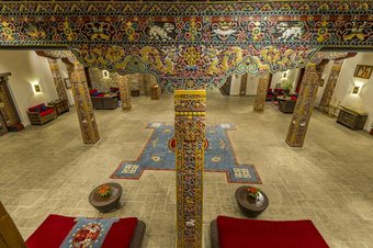 Hotel Zhiwa Ling Heritage