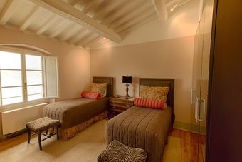 Villa Oliveto - Five Bedroom Home