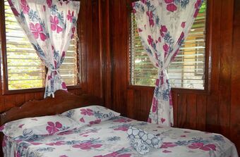 Hotel Ausan Beach Front Cottage And Restaurant