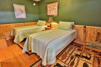 Bed & Breakfast Sea Parrot Inn