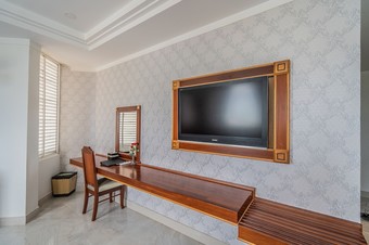 Duc Long Gia Lai Hotels & Apartment